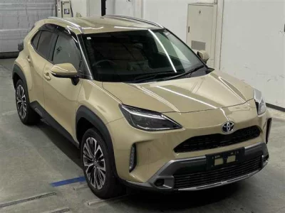 TOYOTA YARIS CROSS 1