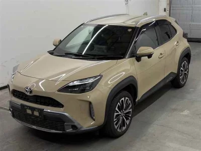 TOYOTA YARIS CROSS 4
