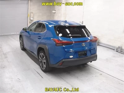 LEXUS UX
