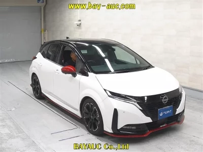 NISSAN AURA