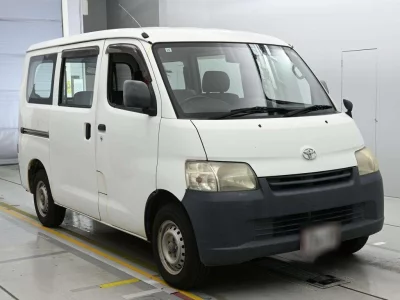 TOYOTA TOWN ACE VAN