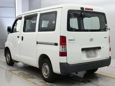 TOYOTA TOWN ACE VAN