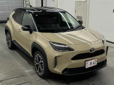 TOYOTA YARIS CROSS 1