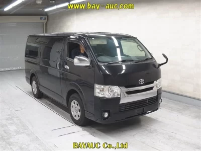 TOYOTA HIACE VAN