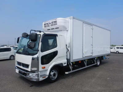 MITSUBISHI FUSO FIGHTER