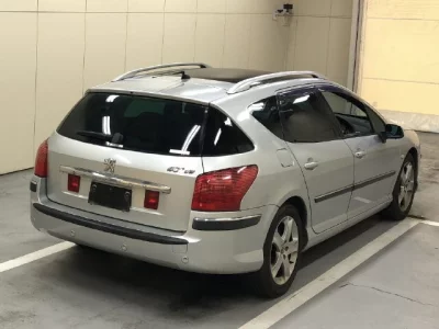 PEUGEOT 407
