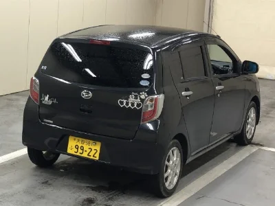DAIHATSU MIRA E S 4