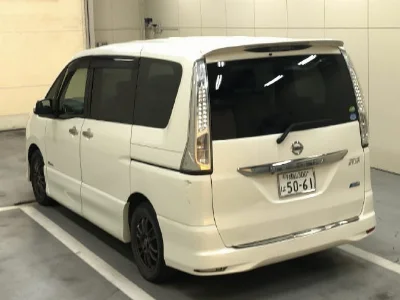 NISSAN SERENA