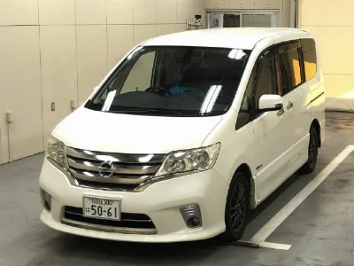 NISSAN SERENA