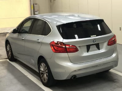 BMW 2 SERIES