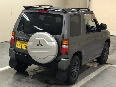 MITSUBISHI PAJERO MINI
