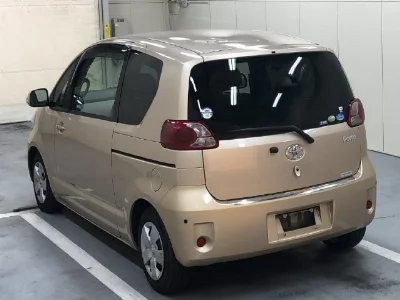 TOYOTA PORTE