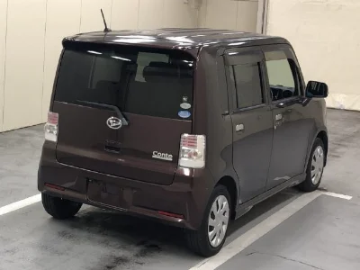 DAIHATSU MOVE CONTE