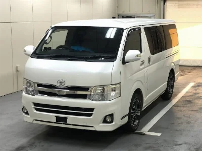 TOYOTA REGIUS ACE VAN