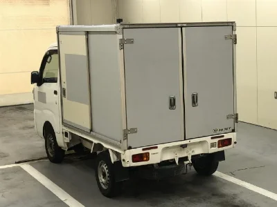 DAIHATSU HIJET TRUCK 2