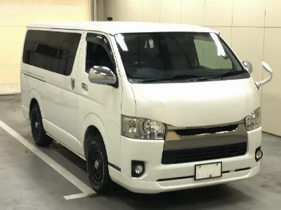 TOYOTA HIACE VAN