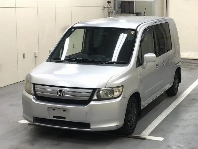 HONDA MOBILIO SPIKE