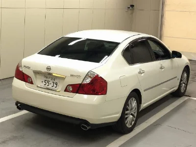 NISSAN FUGA
