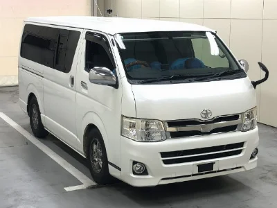 TOYOTA HIACE VAN