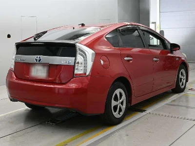 TOYOTA PRIUS PHV