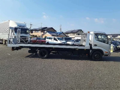 TOYOTA DYNA