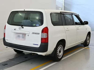 TOYOTA SUCCEED