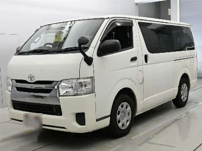 TOYOTA REGIUS VAN