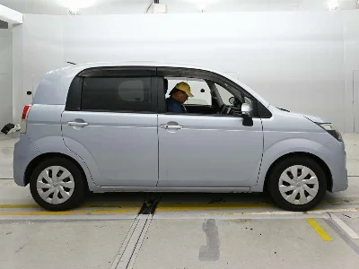 TOYOTA SPADE