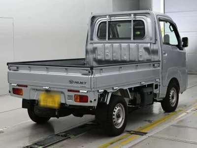DAIHATSU HIJET TRUCK 2