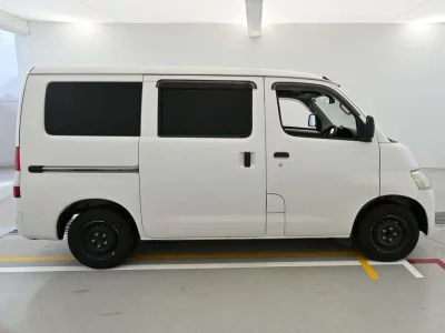 TOYOTA TOWN ACE VAN