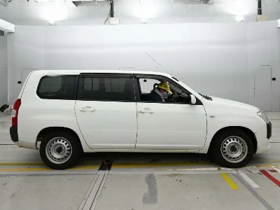 TOYOTA SUCCEED