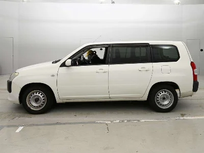 TOYOTA SUCCEED