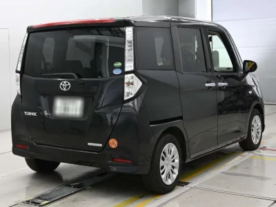 TOYOTA TANK