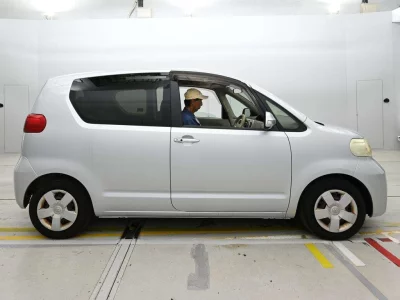 TOYOTA PORTE