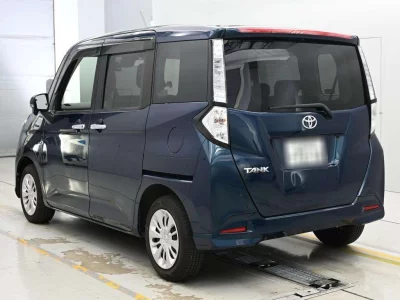 TOYOTA TANK