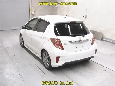 TOYOTA VITZ