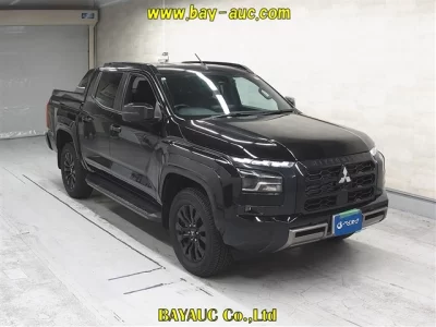 MITSUBISHI TRITON