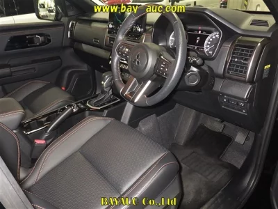 MITSUBISHI TRITON