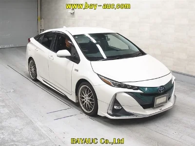 TOYOTA PRIUS PHV
