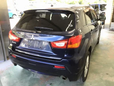 MITSUBISHI RVR