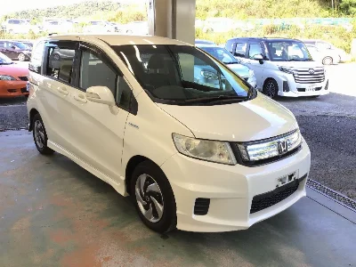 HONDA FREED SPIKE