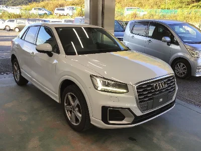 AUDI Q2