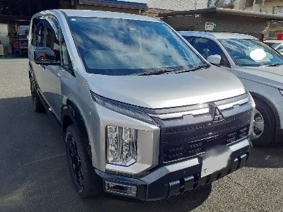 MITSUBISHI DELICA D5