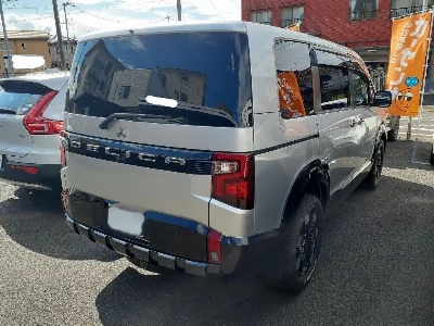 MITSUBISHI DELICA D5