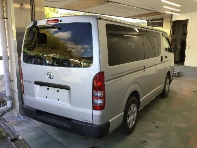 TOYOTA REGIUS VAN