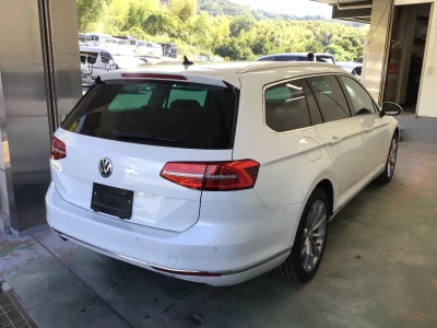 VOLKSWAGEN PASSAT VARIANT