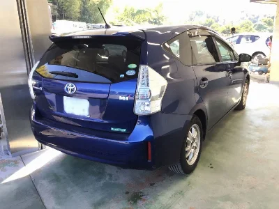 TOYOTA PRIUS ALPHA