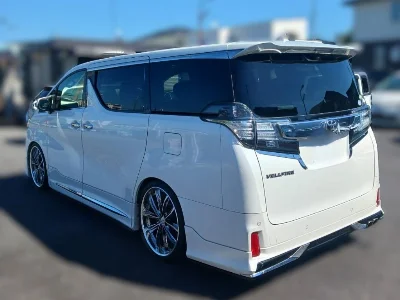 TOYOTA VELLFIRE