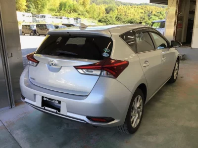 TOYOTA AURIS