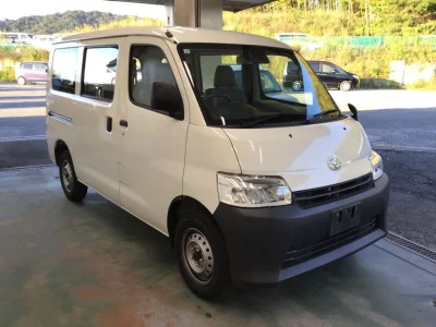 TOYOTA TOWN ACE VAN